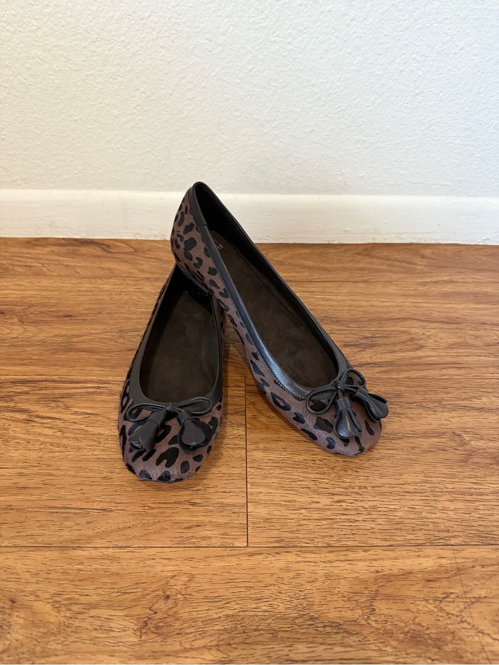 NWOT Stuart Weitzman Leopard Print Ballet Flats Size 7.5 M - Picture 4 of 7